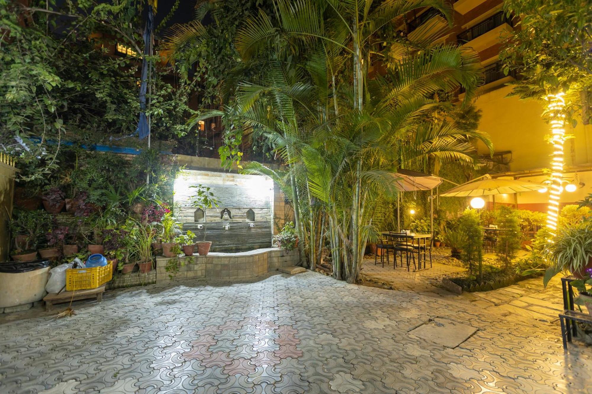 Hotel Sekai Катманду Екстер'єр фото