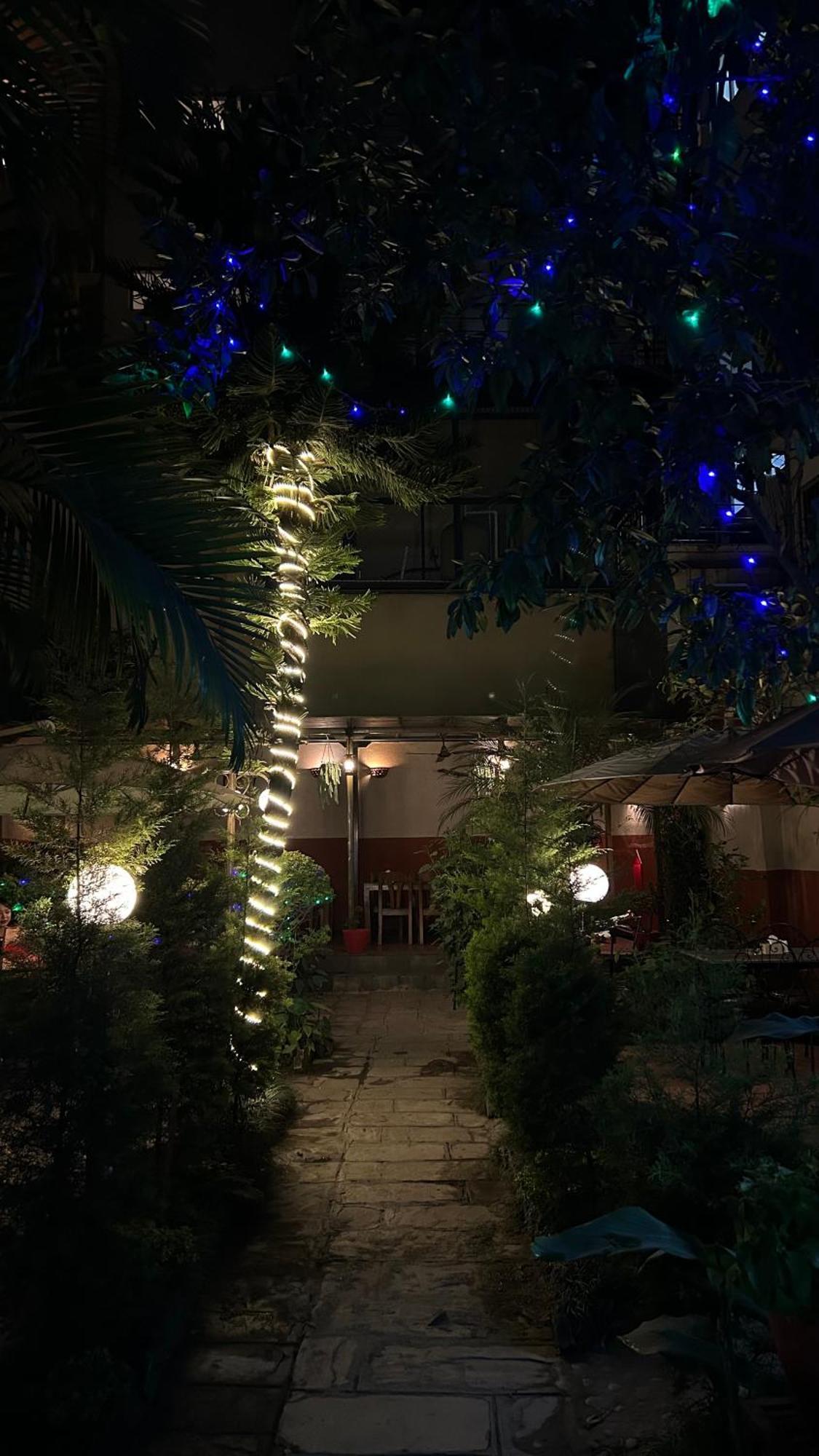 Hotel Sekai Катманду Екстер'єр фото